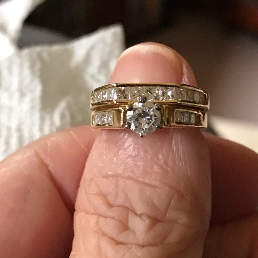 18k wedding set. Beautiful.